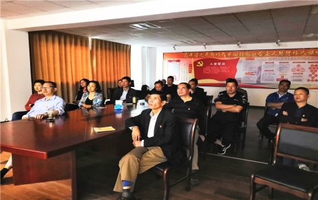 聆聽黨課，增強(qiáng)做好群眾工作的能力和責(zé)任心